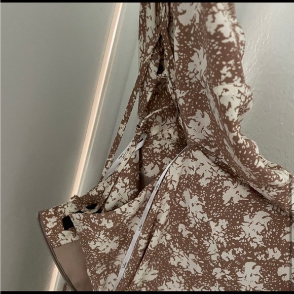 Lulu’s Picturesque Moments Brown Floral Maxi - Picture 6 of 6